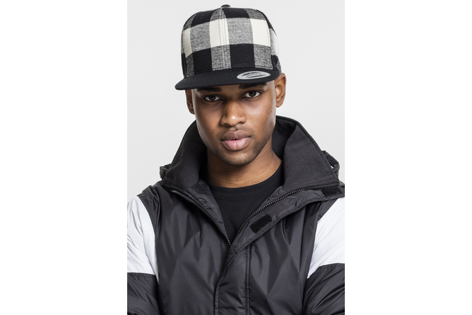 MAXISCOOT Flannel black/white Snapback Cap | Checked Flexfit