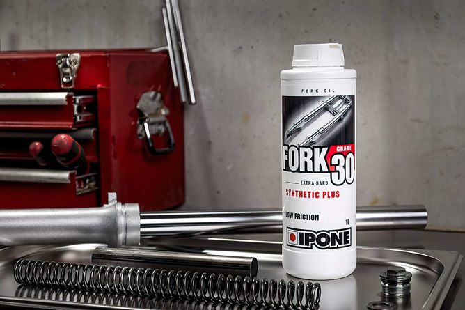 Fork Oil Extra Hard Ipone Fork 30 semi-synthetic 1L