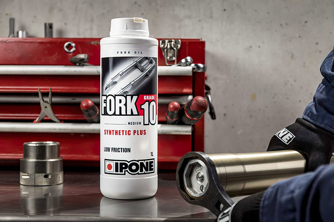 Fork Oil Medium Ipone Fork 10 semi-synthetic 1L