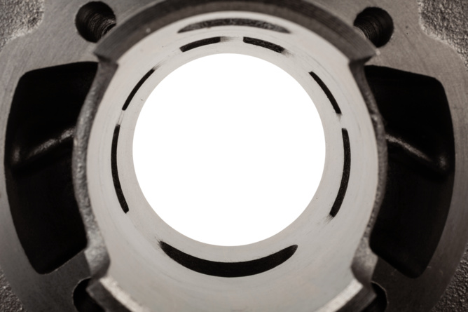 Gruppo Termico Malossi ghisa 70 Peugeot verticale AC