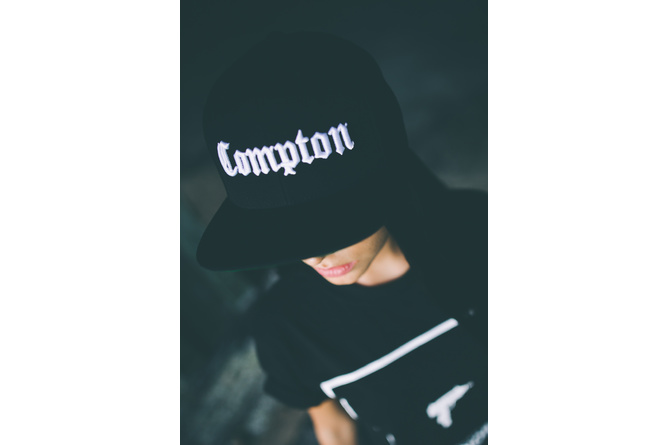 Snapback Cap Compton schwarz