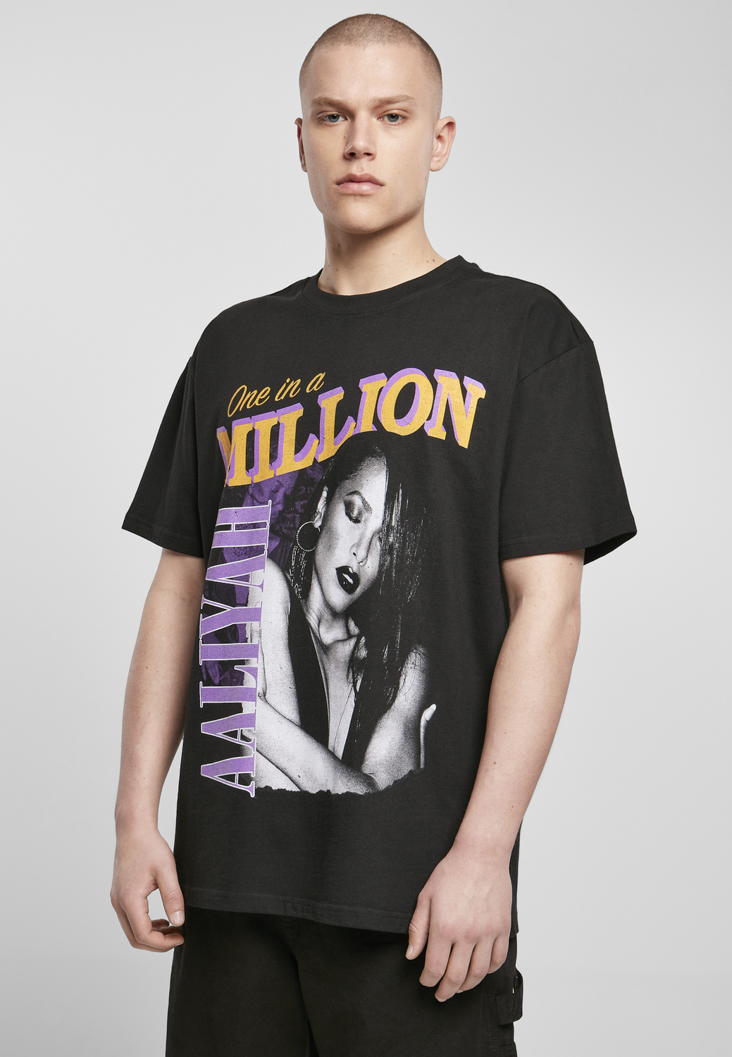 kofferbak Onhandig Besmettelijk T-Shirt Aaliyah One In A Million Oversize black | MAXISCOOT