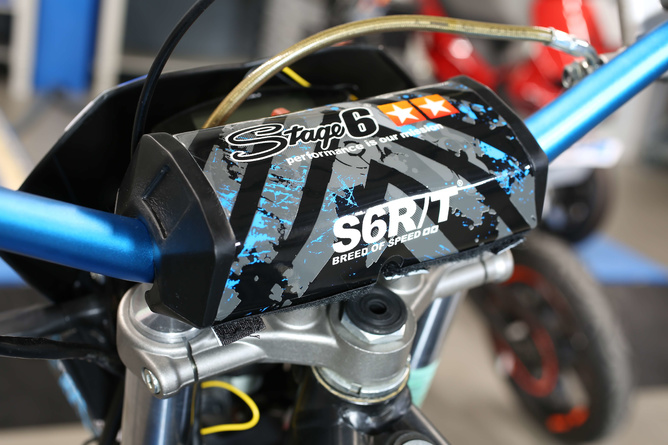 Manillar Motocross con Protector d.28mm Stage6 Azul