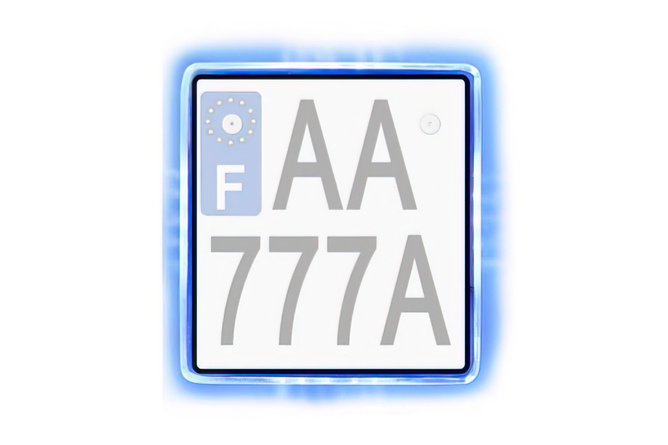 plaque-d-immatriculation-tnt-eclairage-led-integre-bleu-145x135mm-a220465d.jpg
