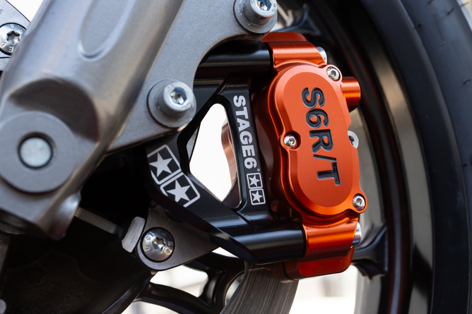 Support d'&eacute;trier 4 pistons Stage6 Moto 50